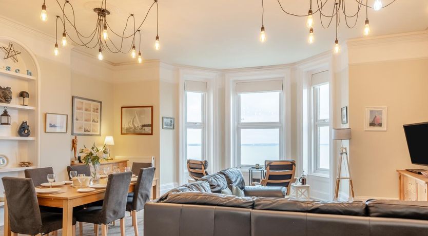 Photo of 3 Bed in Cowes