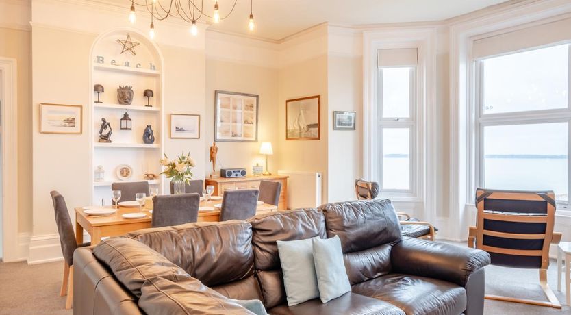 Photo of 3 Bed in Cowes