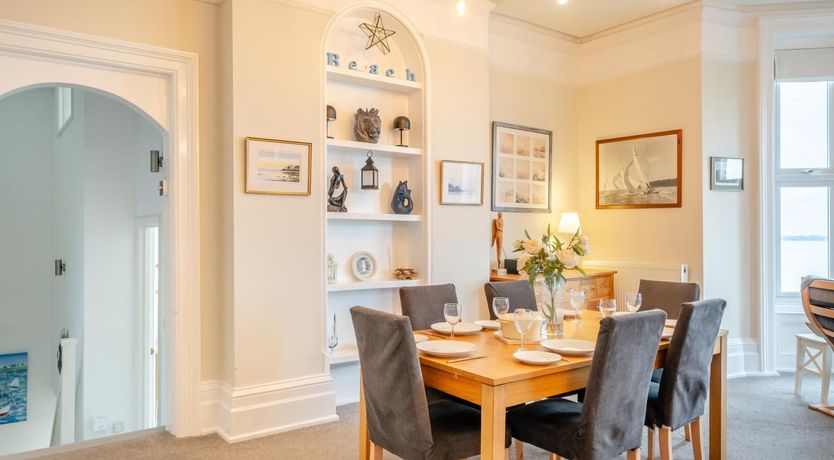 Photo of 3 Bed in Cowes