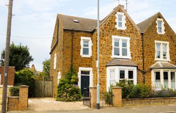 Tilly's Retreat Holiday Cottage