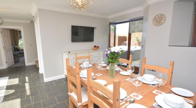 Photo of 3 Bed in South Molton