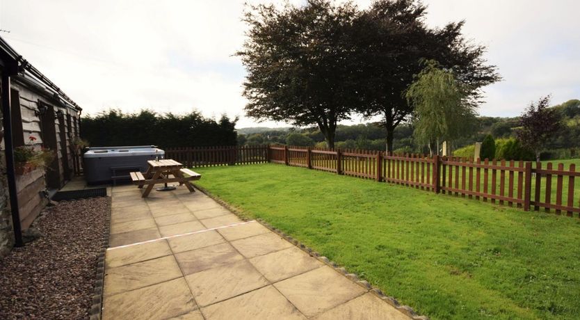 Photo of 2 Bed in South Molton