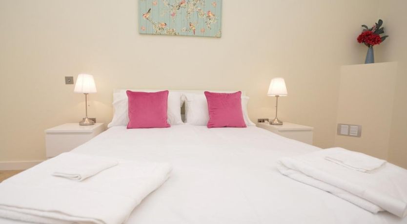 Photo of 2 Bed in South Molton