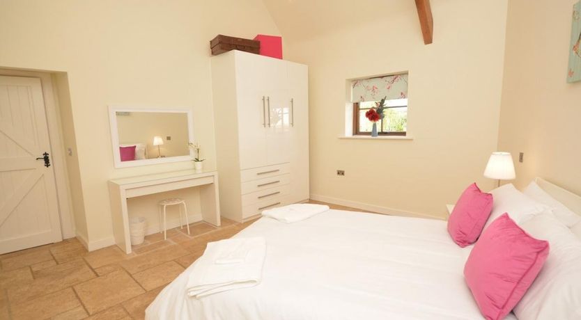 Photo of 2 Bed in South Molton