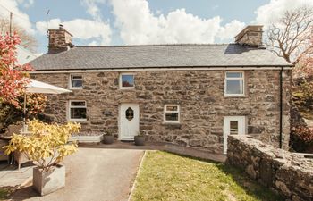 Cefn Uchaf Cottage Holiday Cottage