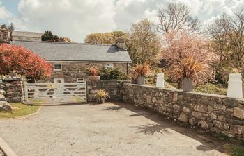 Cefn Uchaf Cottage Holiday Cottage