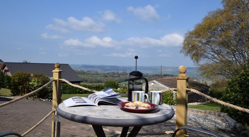 Photo of 1 Bed in Axminster