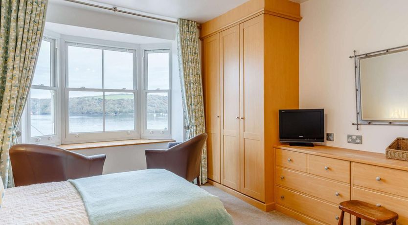 Photo of 3 Bed in Polruan