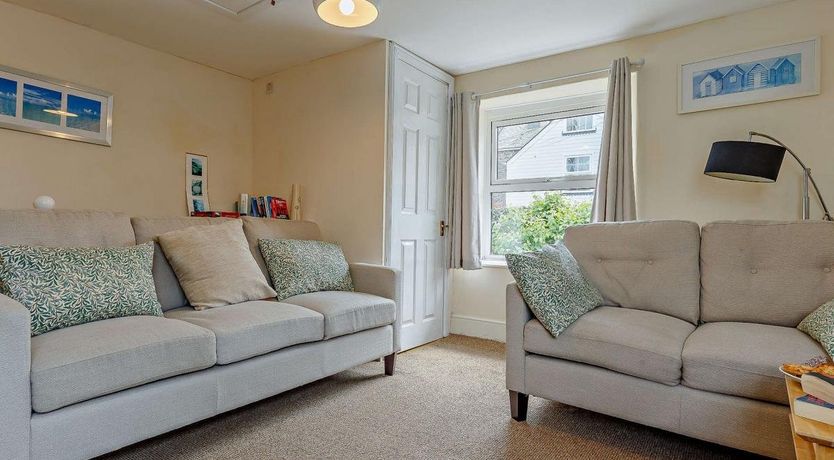 Photo of 2 Bed in Polruan