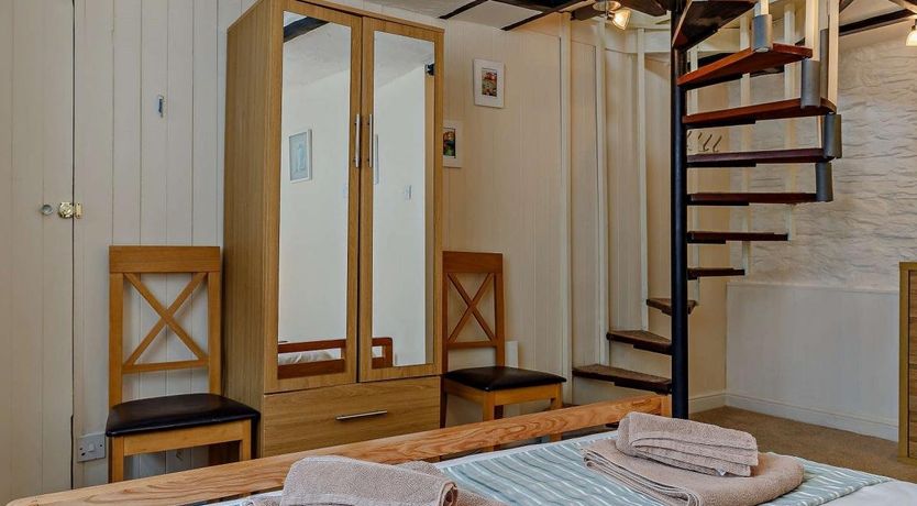 Photo of 2 Bed in Polruan