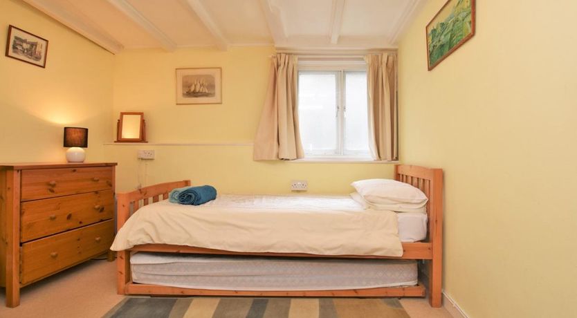 Photo of 2 Bed in Polruan
