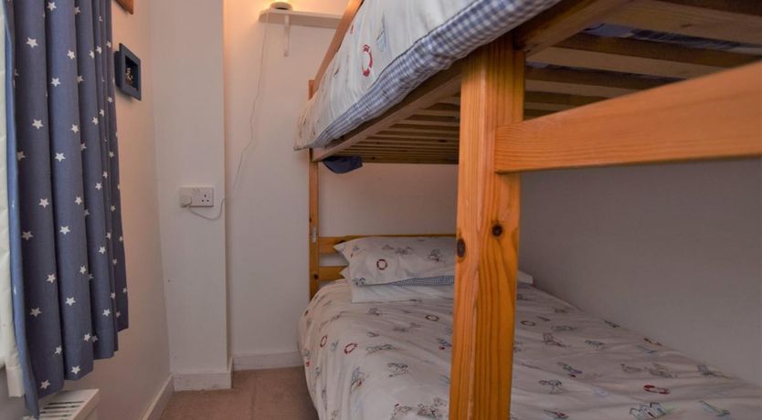 Photo of 2 Bed in Polruan