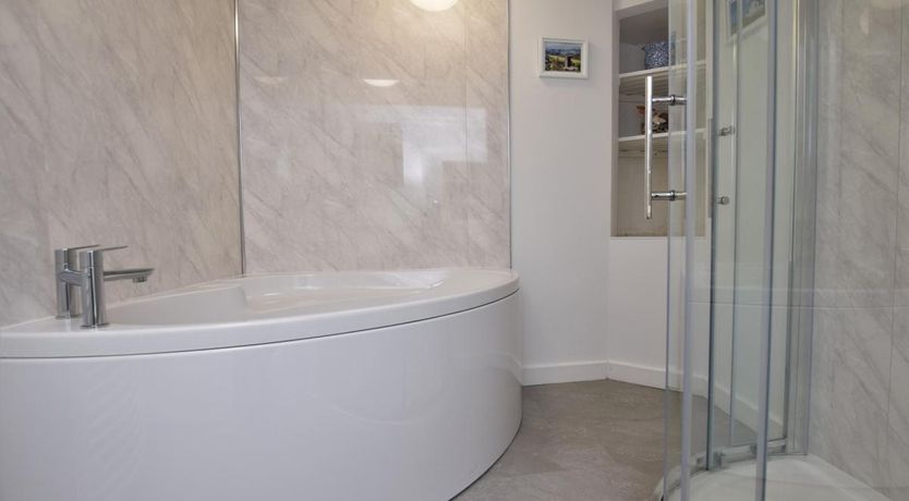 Photo of 2 Bed in Polruan