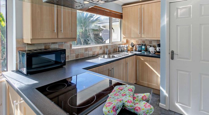 Photo of 2 Bed in Porth