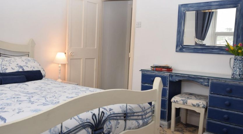 Photo of 1 Bed in Polruan