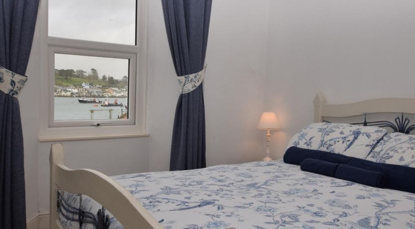 Photo of 1 Bed in Polruan