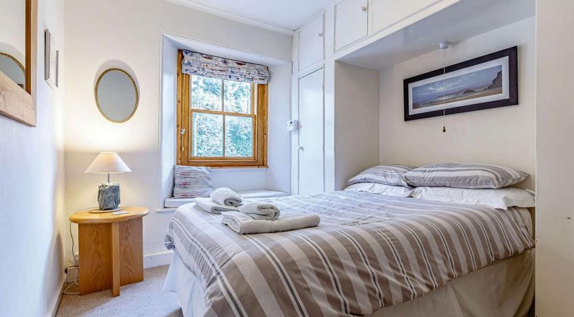 Photo of 4 Bed in Polruan