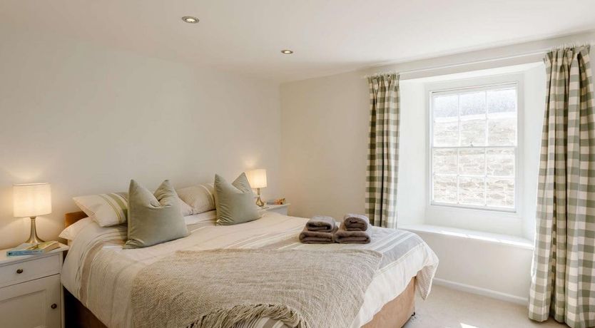 Photo of 2 Bed in Polruan