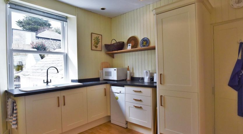 Photo of 3 Bed in Polruan