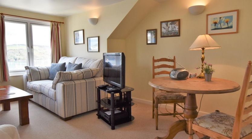 Photo of 3 Bed in Polruan