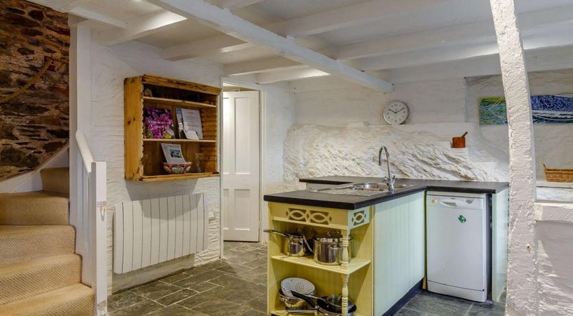 Photo of 2 Bed in Polruan