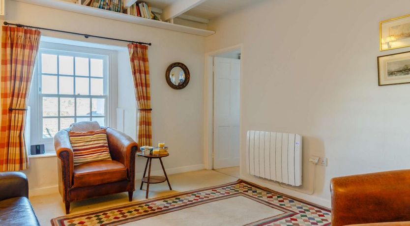 Photo of 2 Bed in Polruan