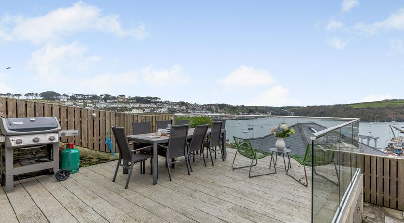 Photo of 4 Bed in Polruan