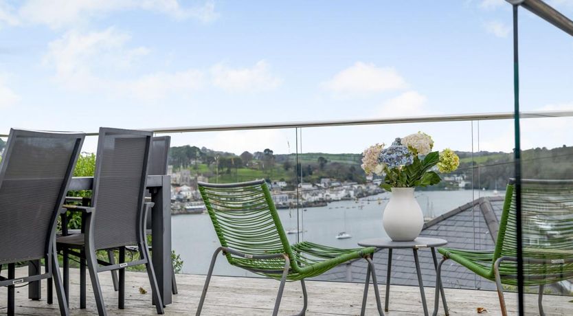 Photo of 4 Bed in Polruan