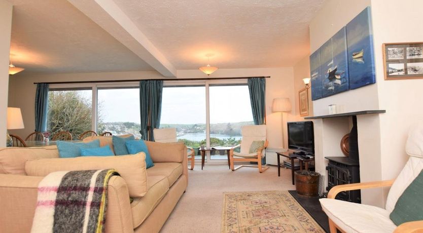 Photo of 3 Bed in Polruan