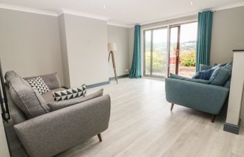 3 Trem Afon Holiday Cottage