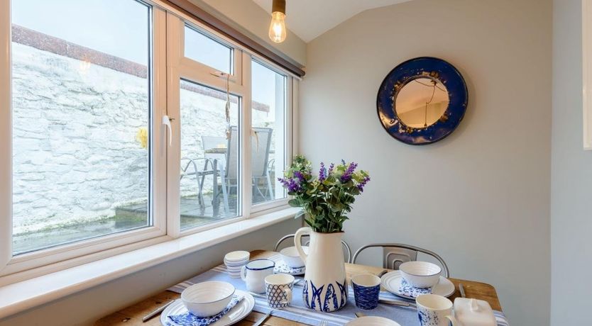 Photo of 2 Bed in Appledore