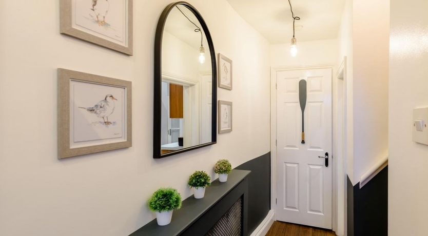 Photo of 2 Bed in Appledore