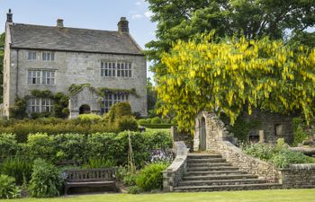 High Hall Holiday Cottage