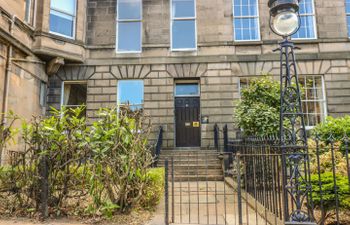 3 Lynedoch Place Apartment
