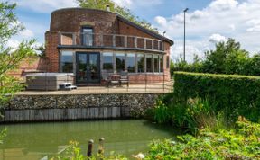 Photo of in Debenham (54411)