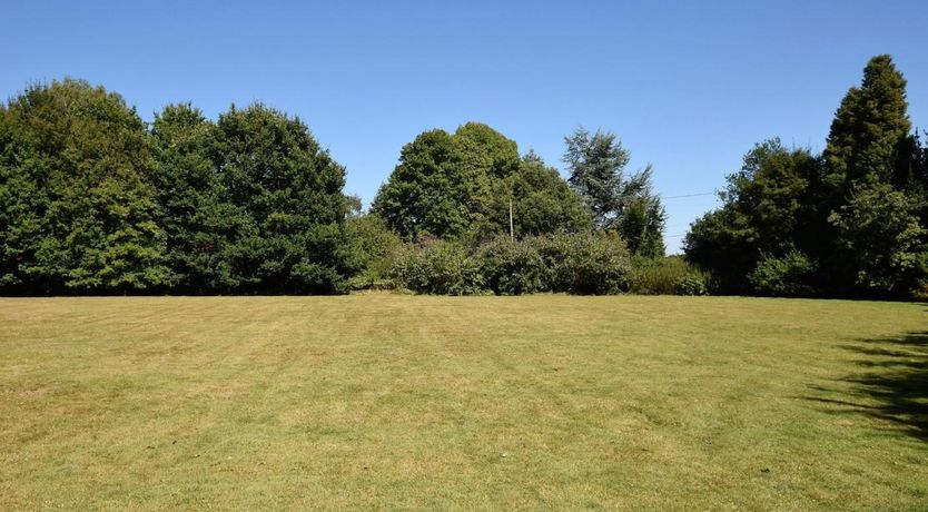 Photo of 1 Bed in Etchingham