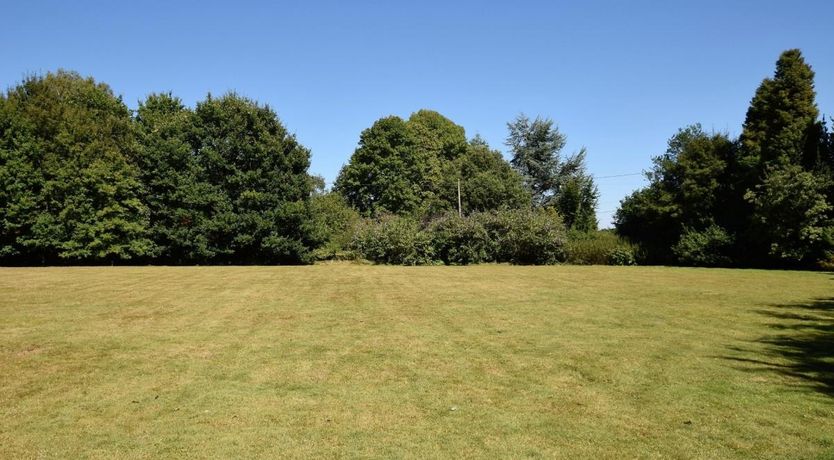 Photo of 1 Bed in Etchingham