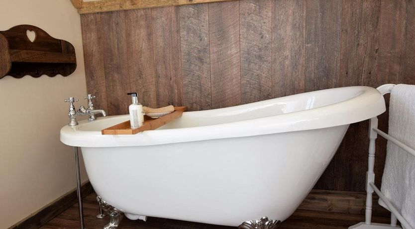 Photo of 1 Bed in Etchingham