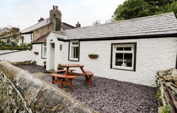 Ty Coed Holiday Cottage