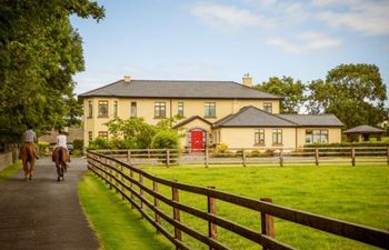 Cahergal Luxury Farmhouse Holiday Cottage