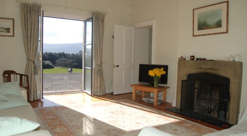 Photo of Country Castle.  