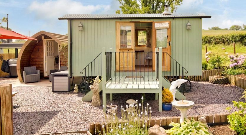 Photo of 1 Bed in Abergavenny