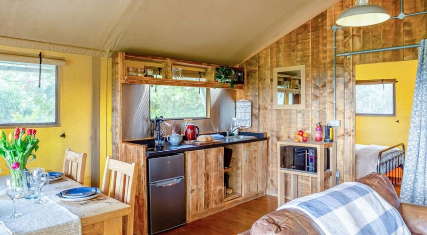 Photo of 1 Bed in St. Austell