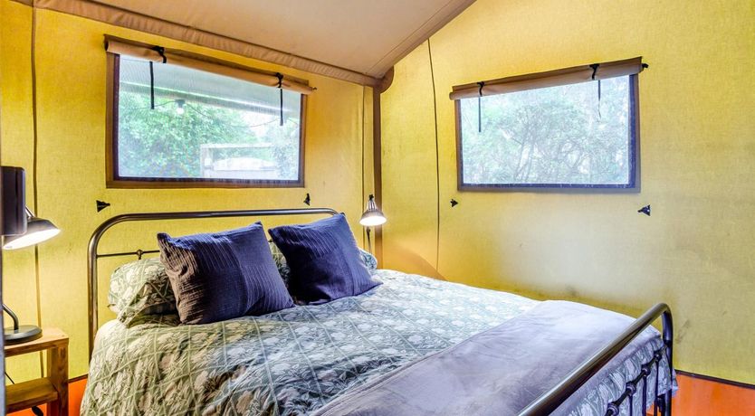 Photo of 1 Bed in St. Austell