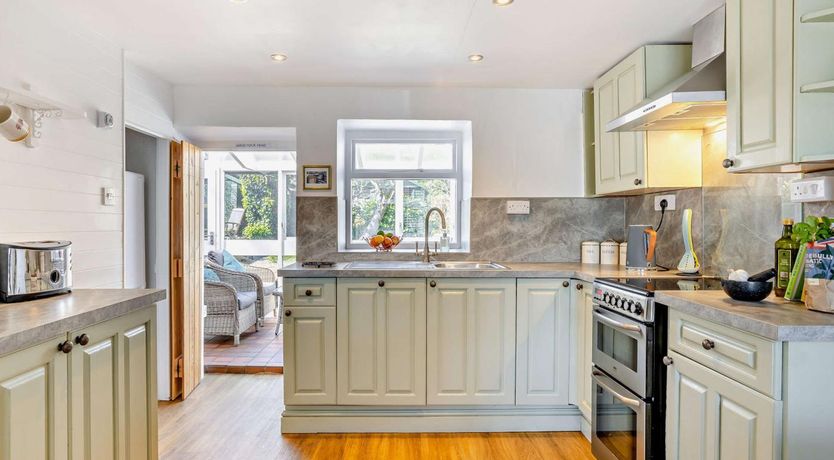 Photo of 3 Bed in Pwllheli