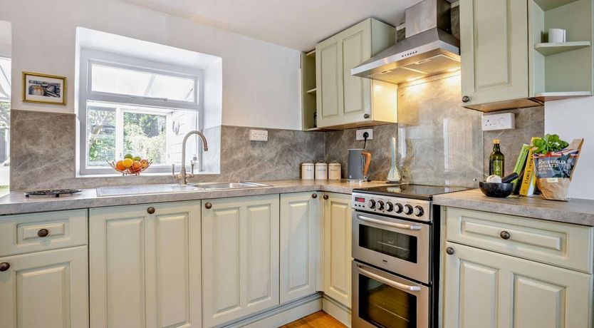 Photo of 3 Bed in Nefyn