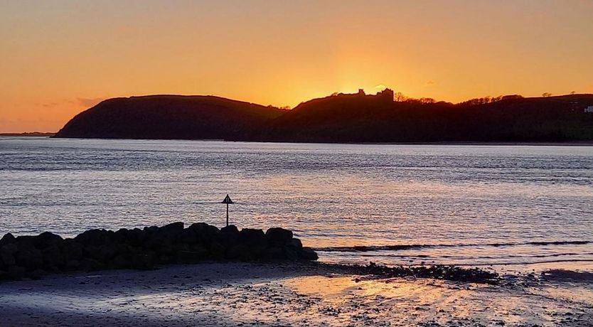 Photo of 3 Bed in Ferryside