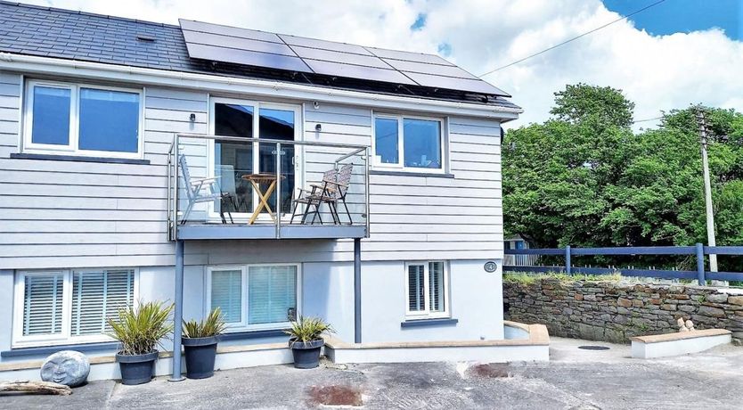 Photo of 3 Bed in Ferryside