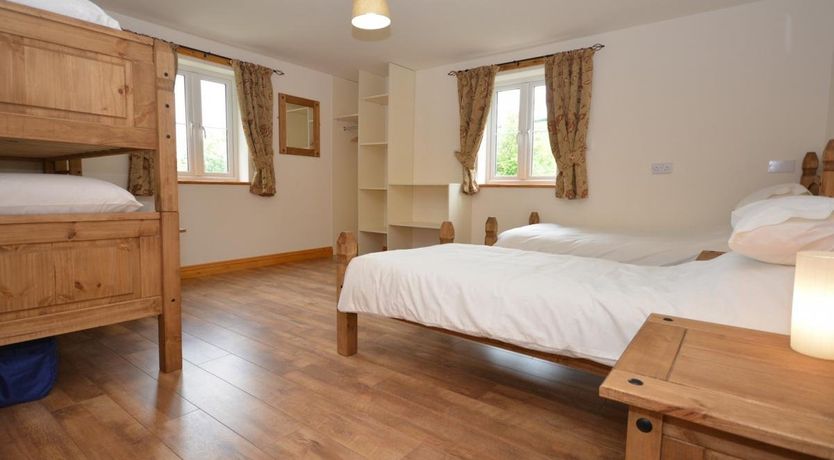 Photo of 7 Bed in Narberth