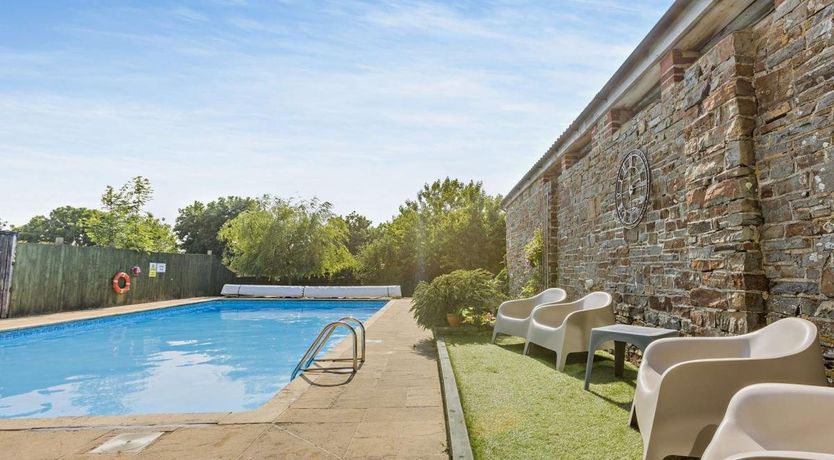 Photo of 2 Bed in Westward Ho